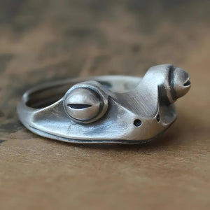 Sleeping Frog Ring